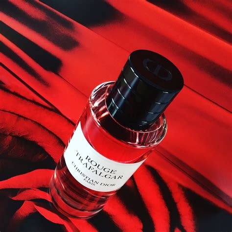 Rouge Trafalgar: il profumo couture con accordi di frutti rossi